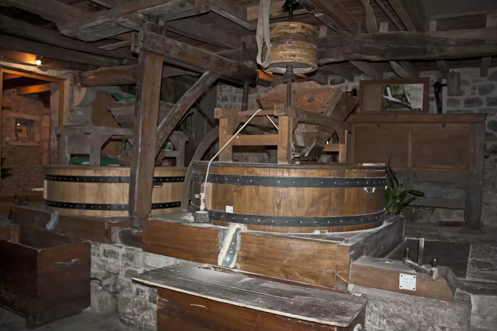 Meules d’un moulin à farine