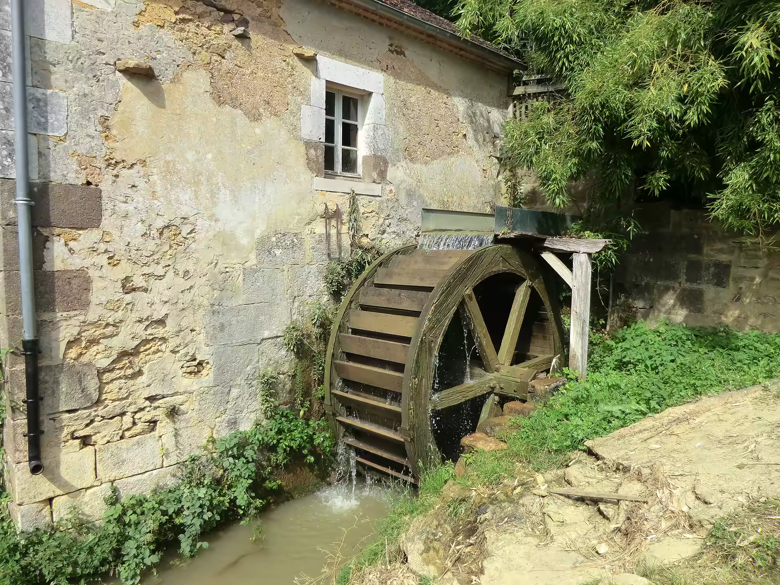 Moulin à eau du Vanneau (Yonne)